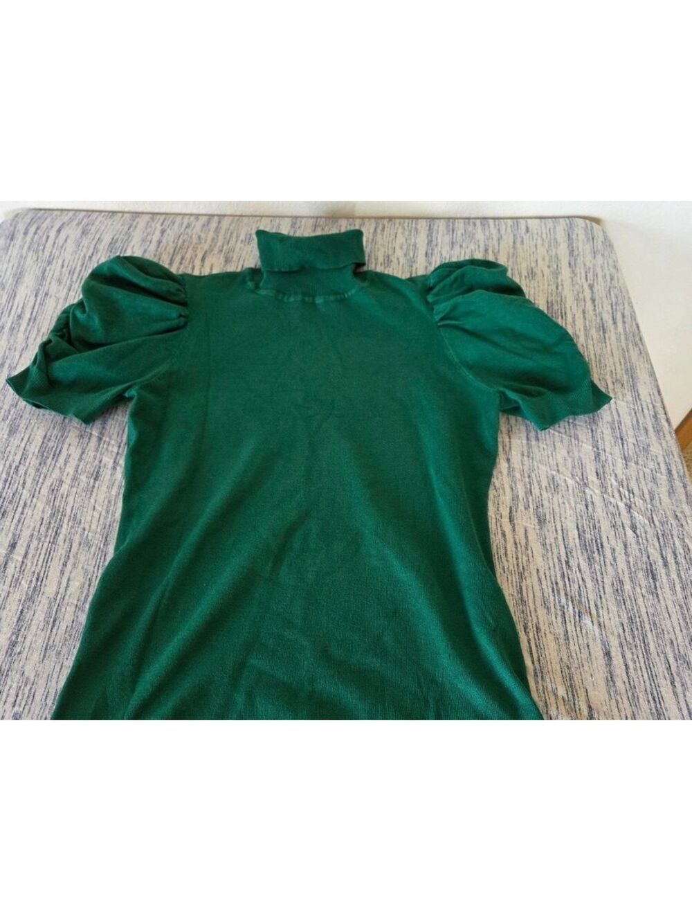 BYdesign Green Turtleneck Puff Sleeve Sweater Large
